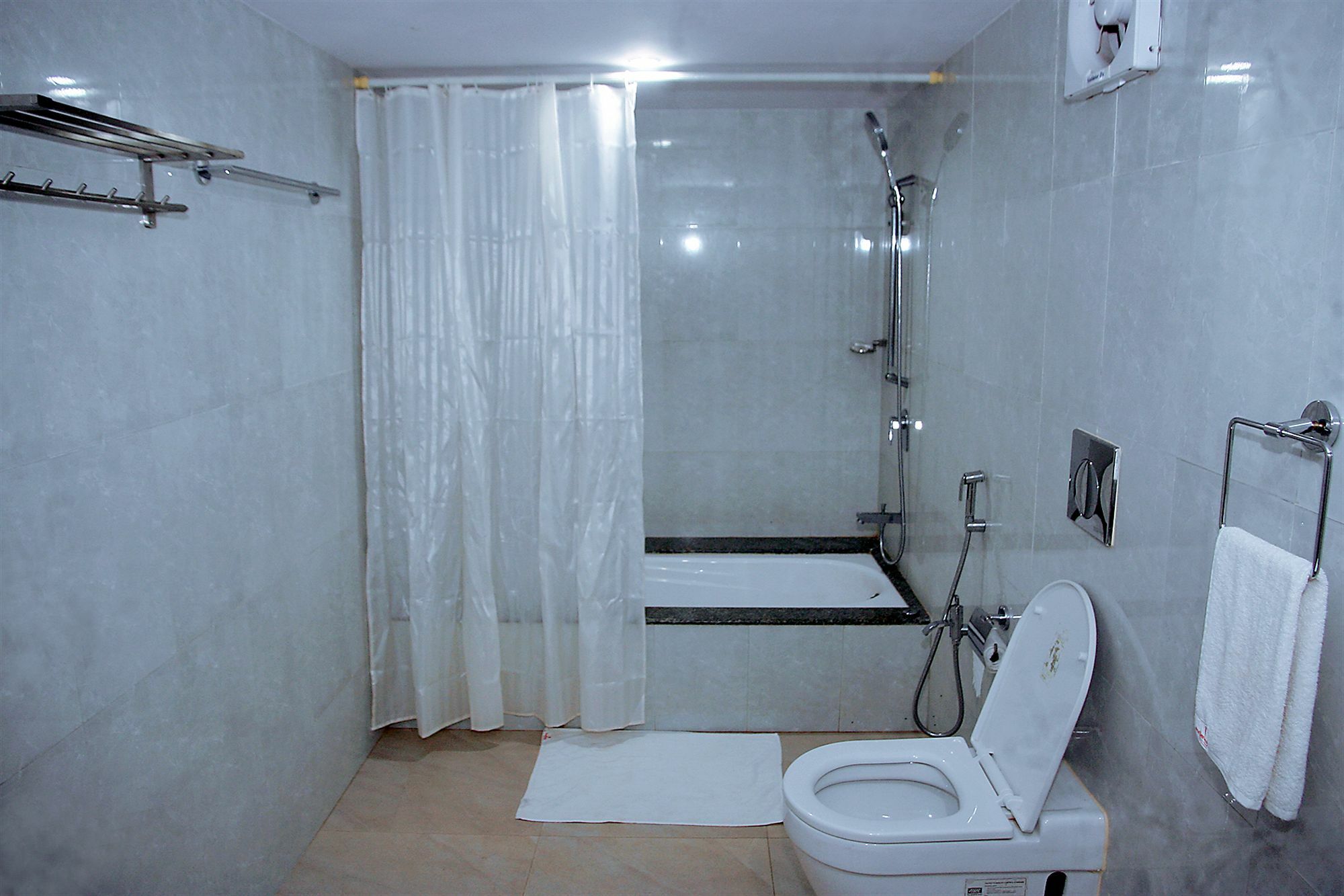Morjim Holiday Beach Resort Экстерьер фото